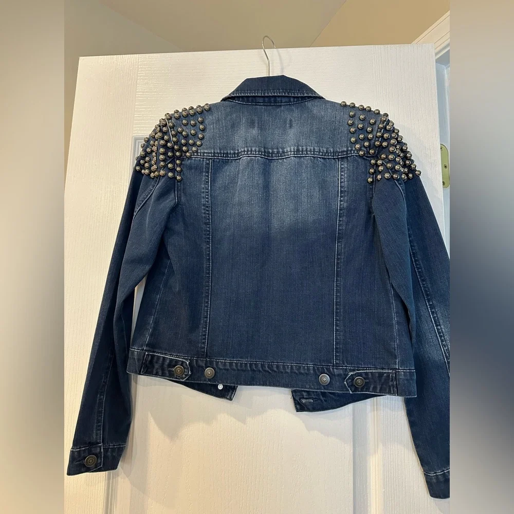 Studded Denim Trucker Jacket Size Medium - Picture 9 of 10